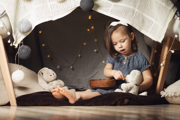 Comment aménager une chambre Montessori&nbsp;?